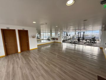 Dpto de 2 Dormitorios en Venta (Platinum Plaza) 2 parqueos+1 bodega