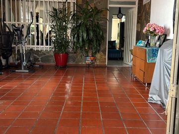 Venta de casa al sur de cali. Pampalinda