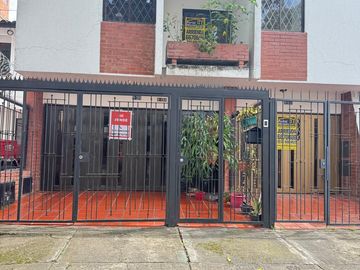 Venta de casa al sur de cali. Pampalinda