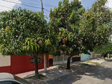 Casa en Venta Oblatos Poniente Guadalajara Jalisco Adjudicada