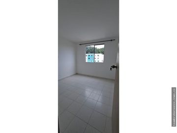 VENDO APARTAMENTO EN CAÑAVERALES 4 PISO
