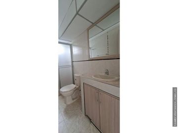VENDO APARTAMENTO EN CAÑAVERALES 4 PISO