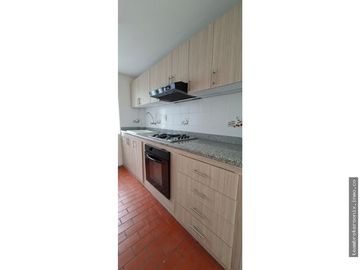 VENDO APARTAMENTO EN CAÑAVERALES 4 PISO