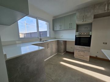 CASA EN PARCELAS SAN VALENTÍN