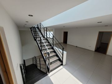 Casa en venta cumbres de lago, roof garden, abajo de valor catastral