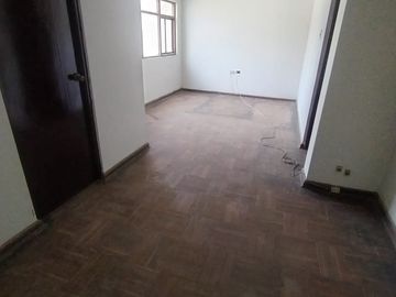 ¡OPORTUNIDAD ÚNICA EN SAN JUAN DE MIRAFLORES! VENTA CASA COMO TERRENO