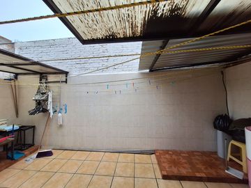 CASA EN VENTA EN SATELITE