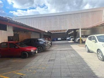 EN VENTA, AMPLIA PROPIEDAD EN EL CENTRO HISTÓRICO, GRAN POTENCIAL.