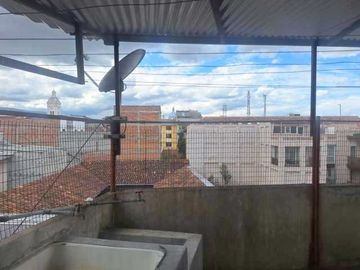 EN VENTA, AMPLIA PROPIEDAD EN EL CENTRO HISTÓRICO, GRAN POTENCIAL.