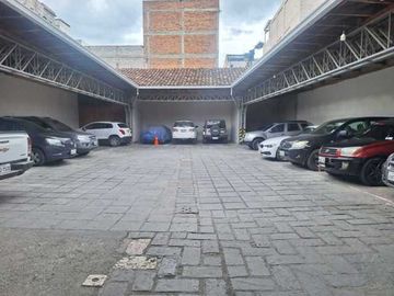 EN VENTA, AMPLIA PROPIEDAD EN EL CENTRO HISTÓRICO, GRAN POTENCIAL.