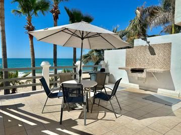 SE VENDE CONJUNTO DE 5 DEPARTAMENTOS FRENTE AL MAR, BAHÍA DE KINO