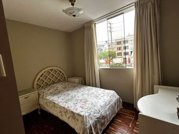 CASA CON 2 DEPARTAMENTOS - LIMA CERCADO