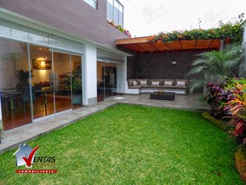 VENTA DE CASA CON PISCINA EN EL SOL DE LA MOLINA
