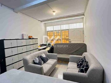 Dijual Rumah Murah Di Bintaro Sektor 9 posisi Hook dekat kemana-mana