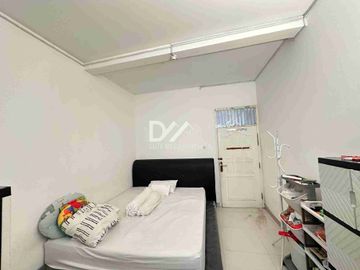 Dijual Rumah Murah Di Bintaro Sektor 9 posisi Hook dekat kemana-mana