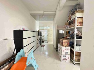 Dijual Rumah Murah Di Bintaro Sektor 9 posisi Hook dekat kemana-mana