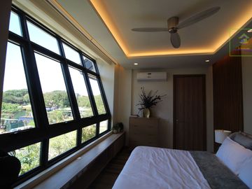 FOR SALE: MODERN 3-STOREY HOUSE W/ LOT IN MUNTINLUPA‼️