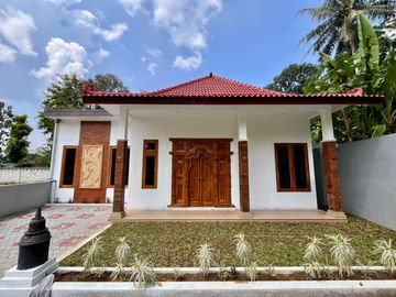 RUMAH KLASIK MODERN SIAP CUSTOM JADI VILLA DI BOROBUDUR