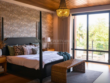 Luxury Townhouse in Rosevale Estate, Paco Manila