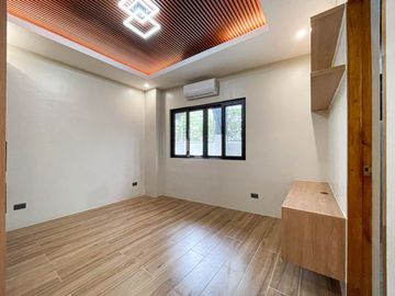 Elegant Brand New Modern Contemporary House and Lot For Sale in Tagaytay City
