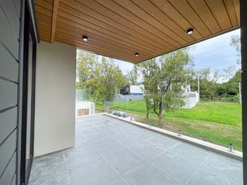Elegant Brand New Modern Contemporary House and Lot For Sale in Tagaytay City