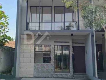 Rumah Dijual Cepat di Golden Park Siap Huni Cantik Full Renovasi