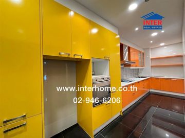 Home office 3.5 floors 71.5 sq.w. Home office near The Paseo Park, Kanchanaphisek, Boromratchonnanee Road, Phutthamonthon Sai 3 Road, Thawi Watthana D