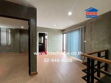 Home office 3.5 floors 71.5 sq.w. Home office near The Paseo Park, Kanchanaphisek, Boromratchonnanee Road, Phutthamonthon Sai 3 Road, Thawi Watthana D