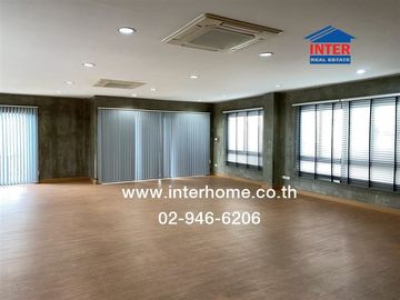 Home office 3.5 floors 71.5 sq.w. Home office near The Paseo Park, Kanchanaphisek, Boromratchonnanee Road, Phutthamonthon Sai 3 Road, Thawi Watthana D