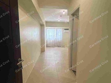 Studio unit FOR RENT!