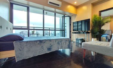 The Milano Residences, 44 sqm Penthouse 1 bedroom fully furnished unit w/balcony & 1 parking for sale