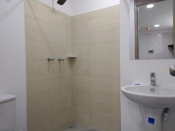 Apartamento en Venta - Avenida Bolívar - Parque Fundadores