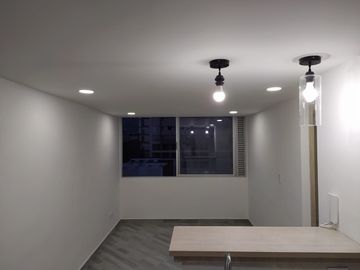 Apartamento en Venta - Avenida Bolívar - Parque Fundadores