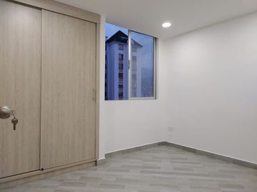 Apartamento en Venta - Avenida Bolívar - Parque Fundadores