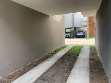 Venta casa en Cumbayá santa Ines