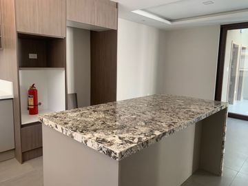 Venta casa en Cumbayá santa Ines