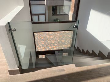 Venta casa en Cumbayá santa Ines