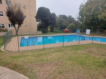 SE VENDE DEPARTAMENTO MUY AMPLIO Y COMODO EN UF 4.100 CONCON MANANTIALES