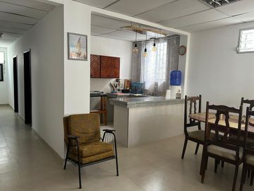 CASA EN VENTA DE UNA PLANTA CON 5 DORMITORIOS UBICADA EN BALLENITA