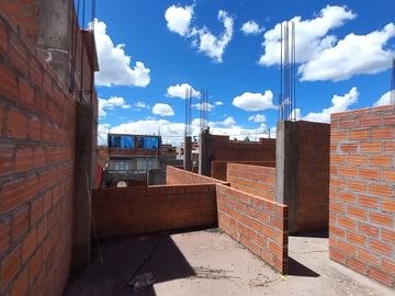 🔺️ ✅📍 Por Avenida Simón Bolívar - Se Vende Casa de  2 Pisos 160m2 💲47,000