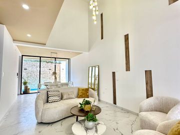 HERMOSA CASA EN VENTA CON PISCINA- URB.RESIDENCIAL ACACIAS DE MIRAFLORES