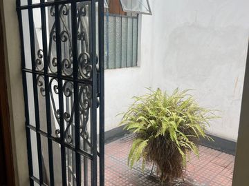 Venta casa en Jesús María (cerca a EsSalud y Canal 5)
