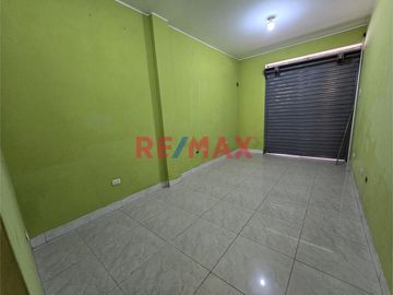 Se Vende Casa Con Local Comercial En Sjl