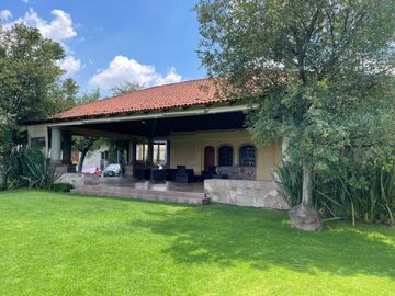 CASA EN VENTA A ESTRENAR REFORMA EN PUERTAS DEL TULE