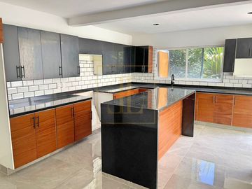 CASA EN VENTA A ESTRENAR REFORMA EN PUERTAS DEL TULE