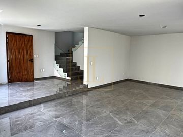 CASA EN VENTA A ESTRENAR REFORMA EN PUERTAS DEL TULE
