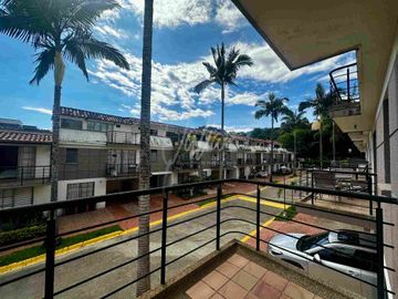 CASA EN RENTA AV. SUR PEREIRA