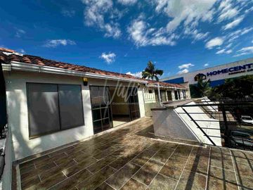 CASA EN RENTA AV. SUR PEREIRA