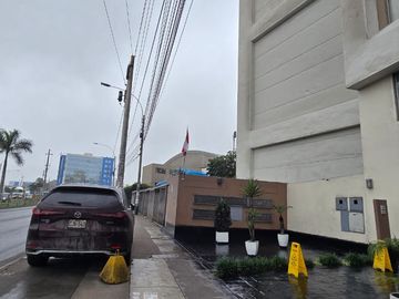 Depa Panorámico + Cochera En Condominio Completo ¡Frente A La Pucp! 🌟