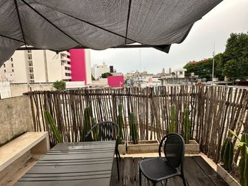 CASA SEMIAMUEBLADA TIPO LOFT CON ESPACIO POTENCIAL LOCAL MÉRIDA CENTRO